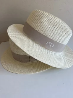 The Men's Classic Fedora - Cream with Taupe Band